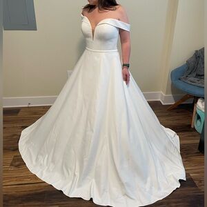 Wedding dress